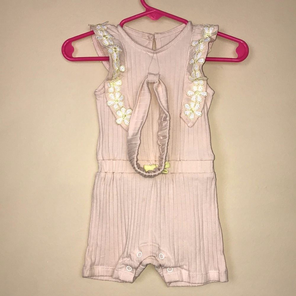 NWOT Sovereign Code Baby Girls’ Aubriella Peach Floral Romper Matching Headband